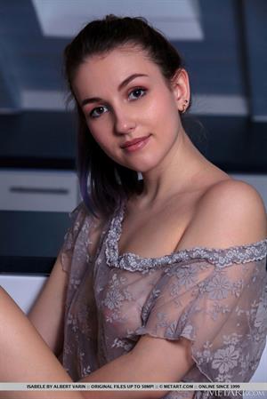 Isabele Nude Pictures Purple Ponytail