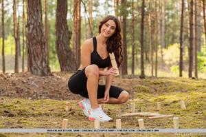 Mara Blake Nude Pictures Outdoor Princess