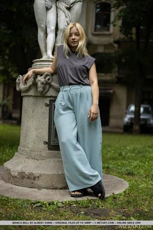 Bianca Bell Nude Pictures Croissant