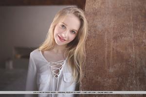 Lola Chic Nude Pictures Chic La Vie