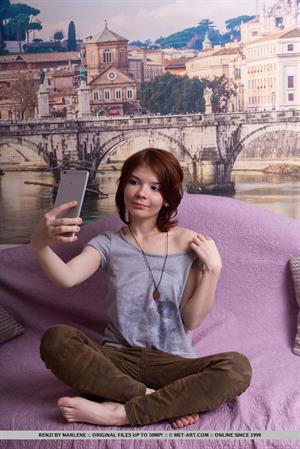 Renzi Nude Pictures Personal Selfie