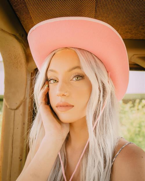 Riley Hubatka