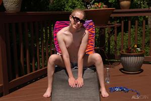 Kallie Taylor Nude Pictures Unscrewpeelously