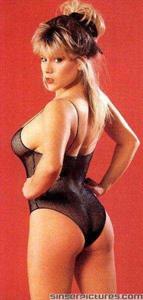Samantha Fox in lingerie - ass