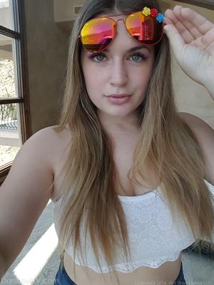 Jesse-&-Serene Nude Pictures Candid Queen