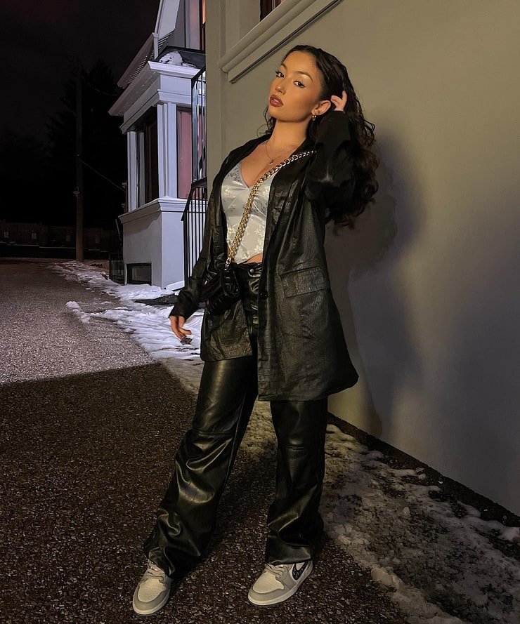 Alessya Farrugia Pictures Alessya Farrugia