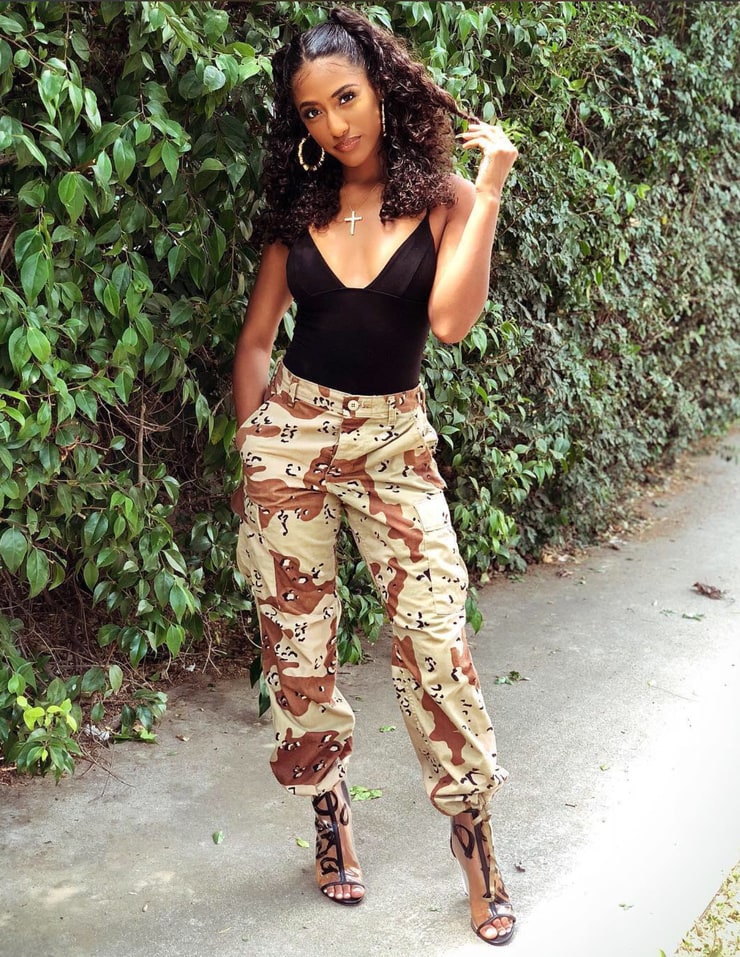 Alicia Gordillo Pictures Alicia Gordillo