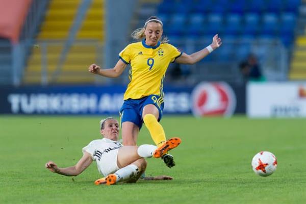 Kosovare Asllani