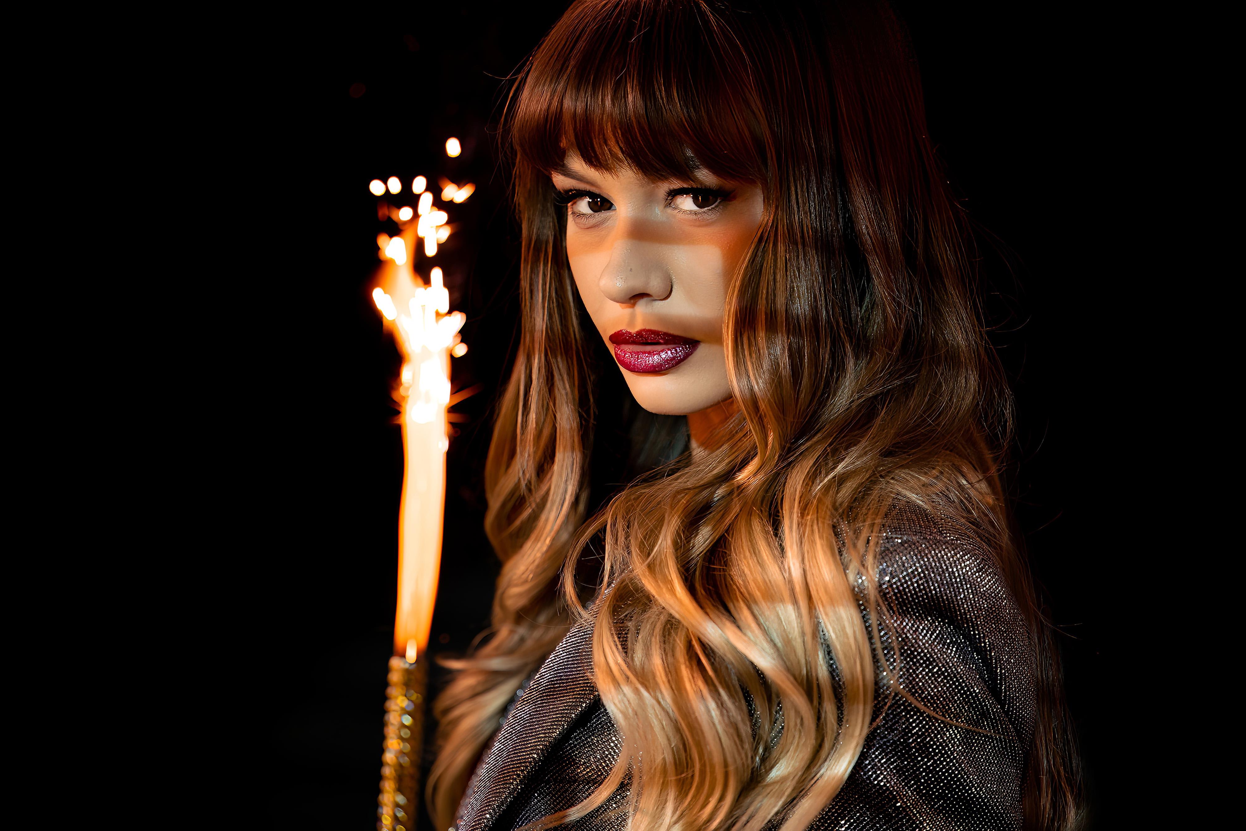 Deeper.com 12.24.2020 Ashley Lane &  Naomi Swann - The Devil Wears