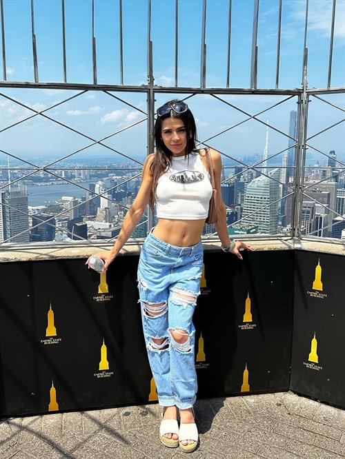 Kylie Rocket Pictures Sightseeing in the city