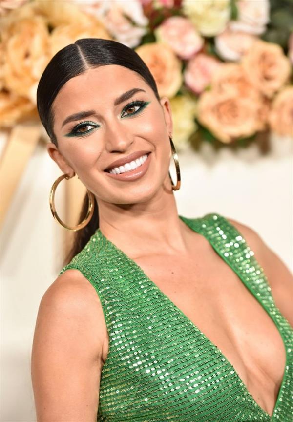 Nicole Williams English