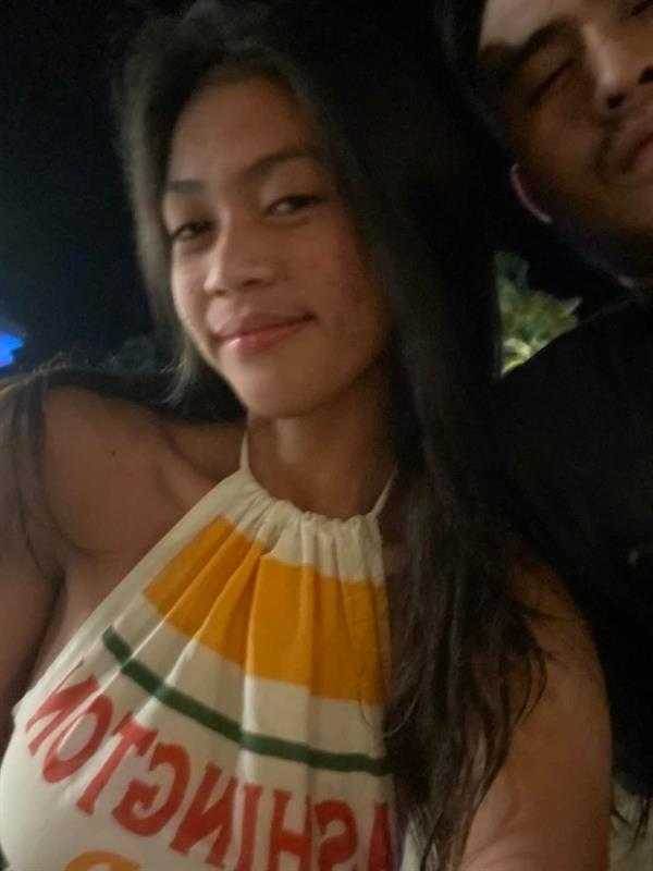 Ella Capuno Davao City Blowjob Queen - He's always asking me to give him a blowjob. Last time I said yes. I was hoping for a big dick to suck. I hoped for a hot load on my tits. But sorry baby, yours is too small. I need a huge one. 25 cm and more. But I am not a bad person. I gave him a hand job and letting him cum on my belly. But not again, sorry... 