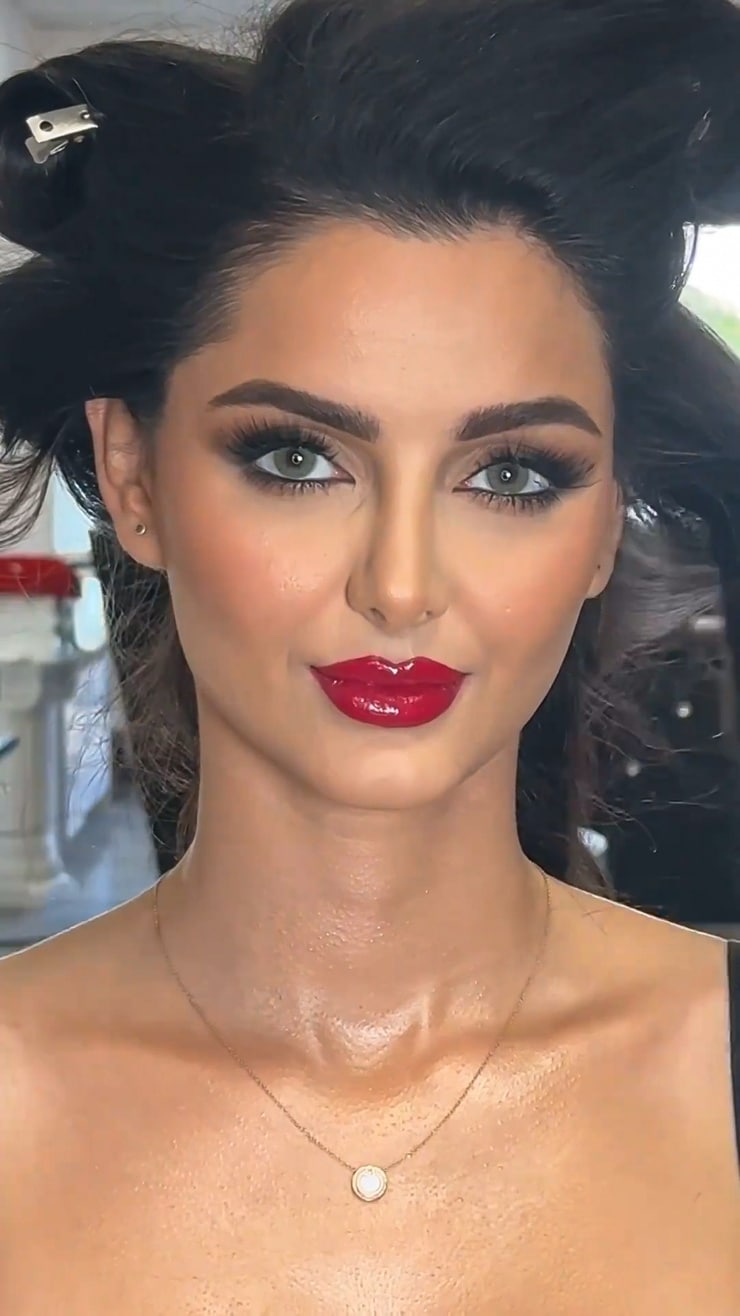 Mahlagha Jaberi