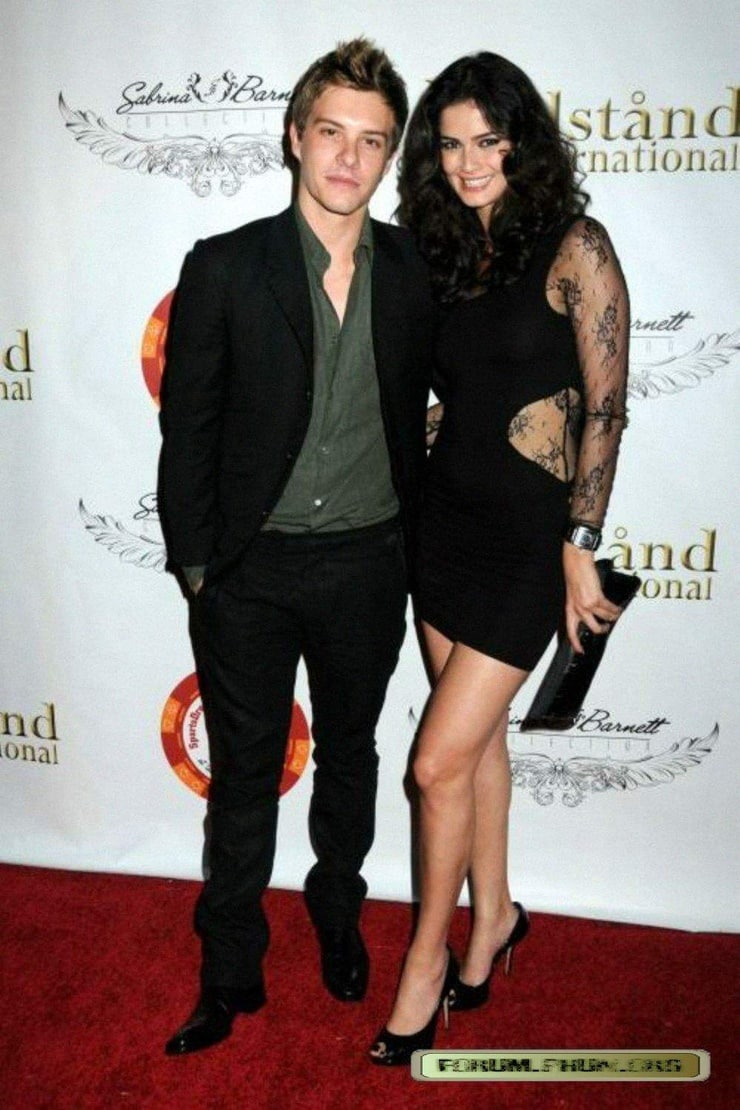 Shermine Shahrivar Pictures Shermine Shahrivar