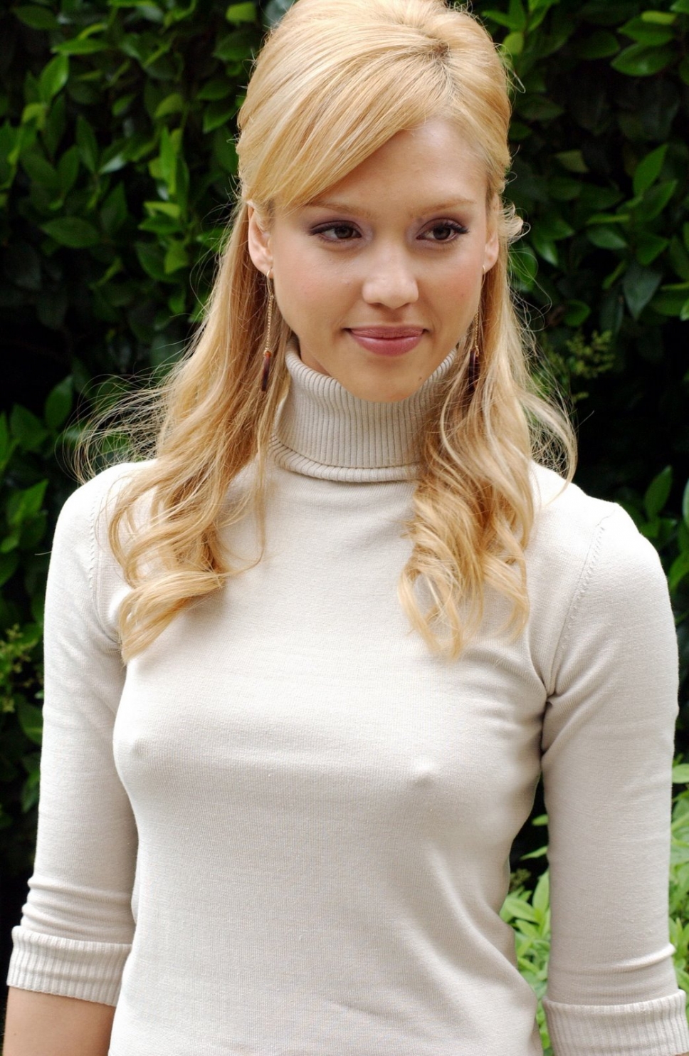 Jessica Alba - breasts