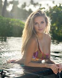 Elena Thorne Bikini Pictures Bikini