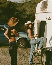 Elisha & Renee Herbert - Cowgirls