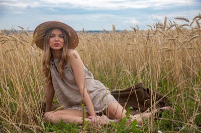 Presenting Victoria Kruzz