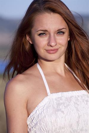 Mishel C Nude Pictures On The Range