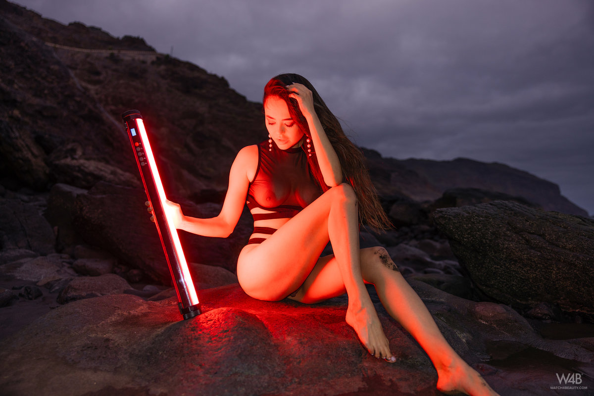 Li Moon: I Am From Mars