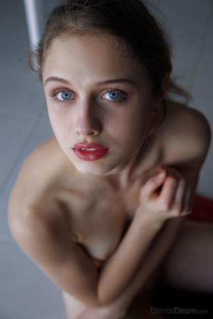 Clarice A Nude Pictures ROMBO