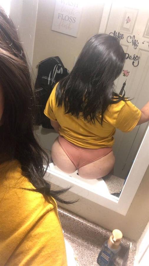 Marina Rivera taking a selfie