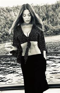 She is a hot woman is that turkish.