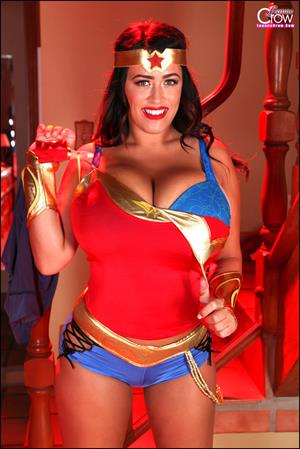 Leanne Crow Nude Pictures Leanne WonderWoman Set1