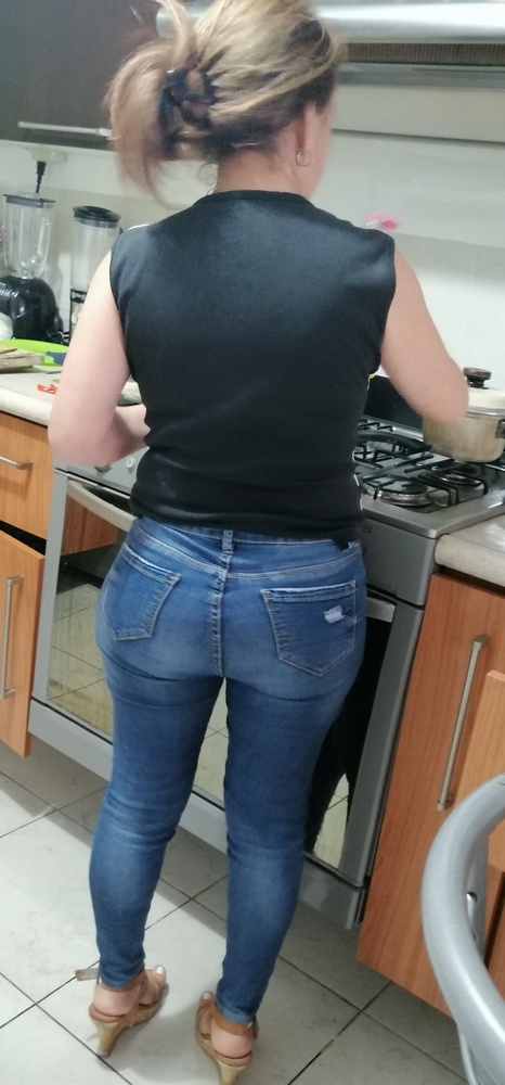 Delicious hotwife 
