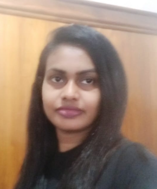 Wesa isuri showing her boobs and pussy she want big cocks