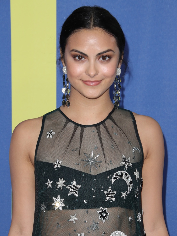 Camila Mendes