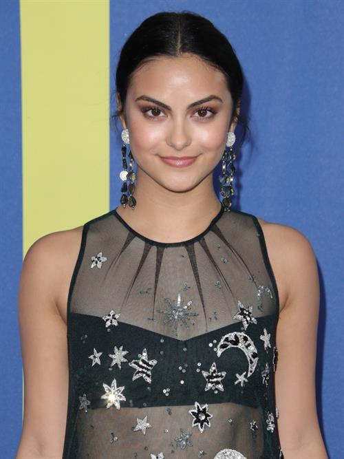 Camila Mendes