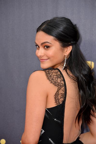 Camila Mendes