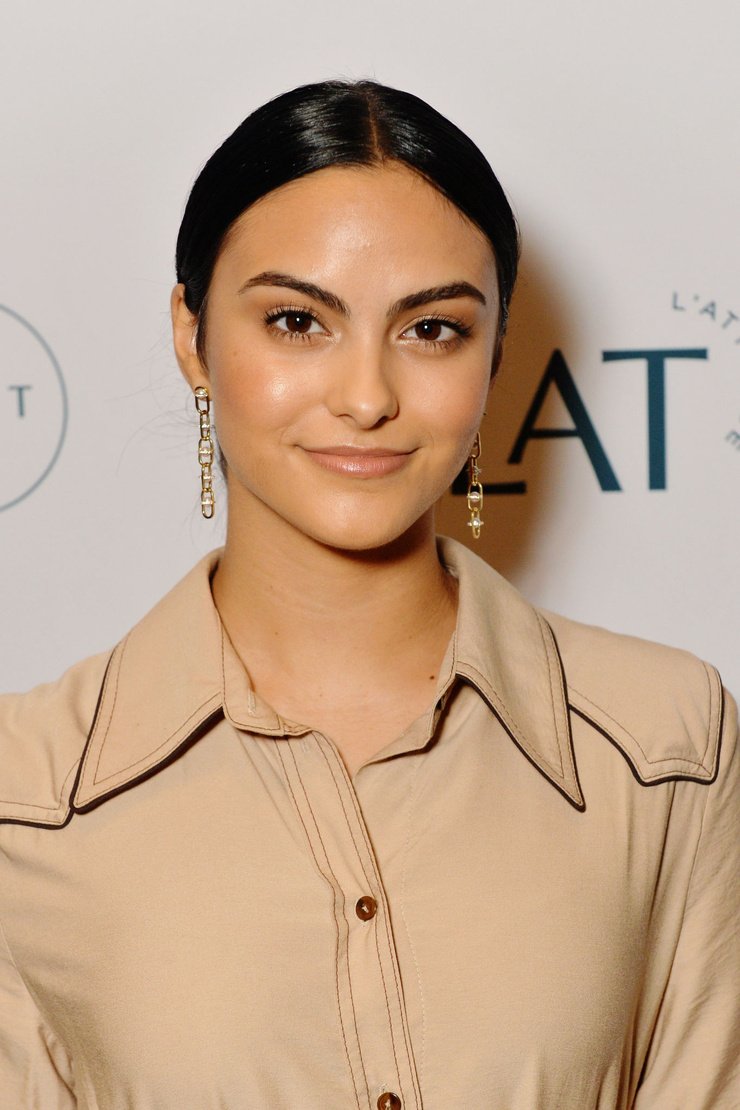 Camila Mendes