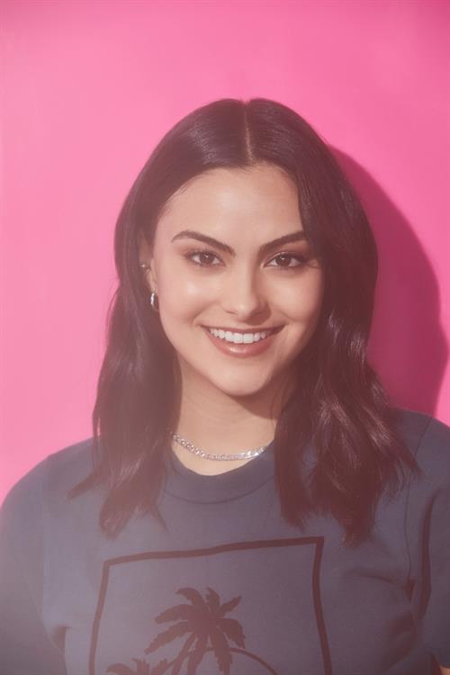 Camila Mendes