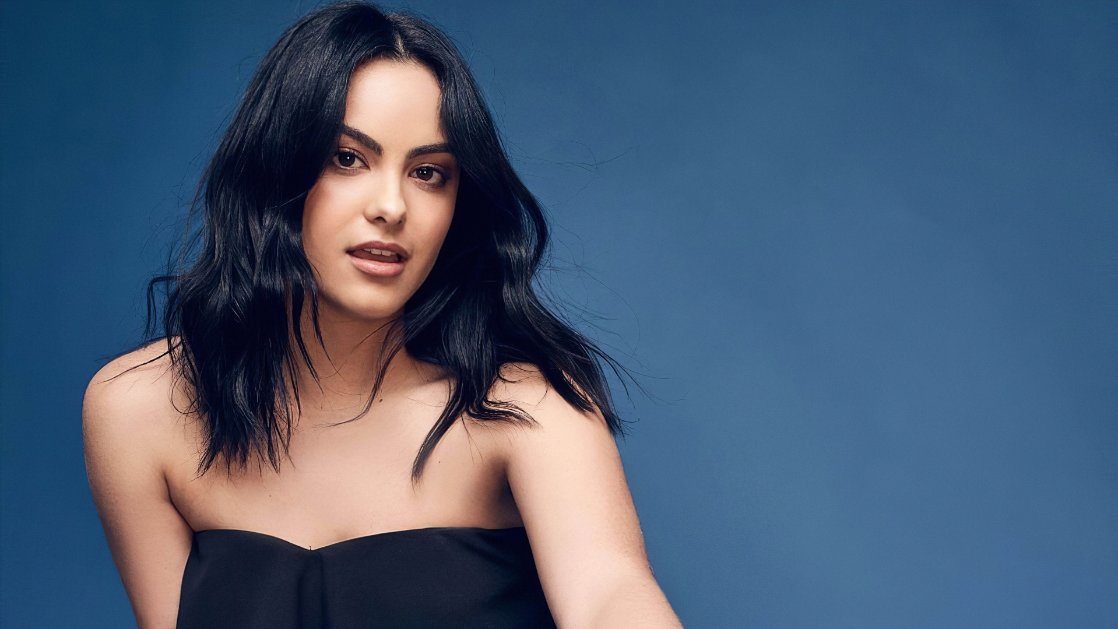 Camila Mendes