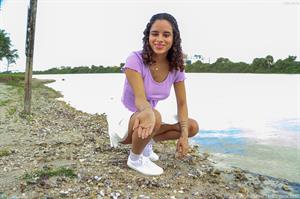 Isabella FTV Nude Pictures Overexposed Outside