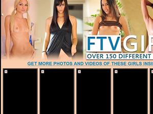 Karly flashes her tits and pussy at the park