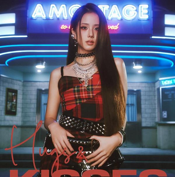 Jisoo (Kim Ji-soo)