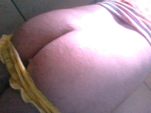 Natalie Teth taking a selfie