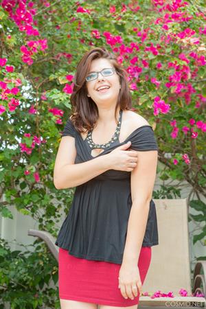 Ivana Bell Nude Pictures Ivana & Her Dress