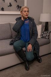 Cynthia Bee On The Couch