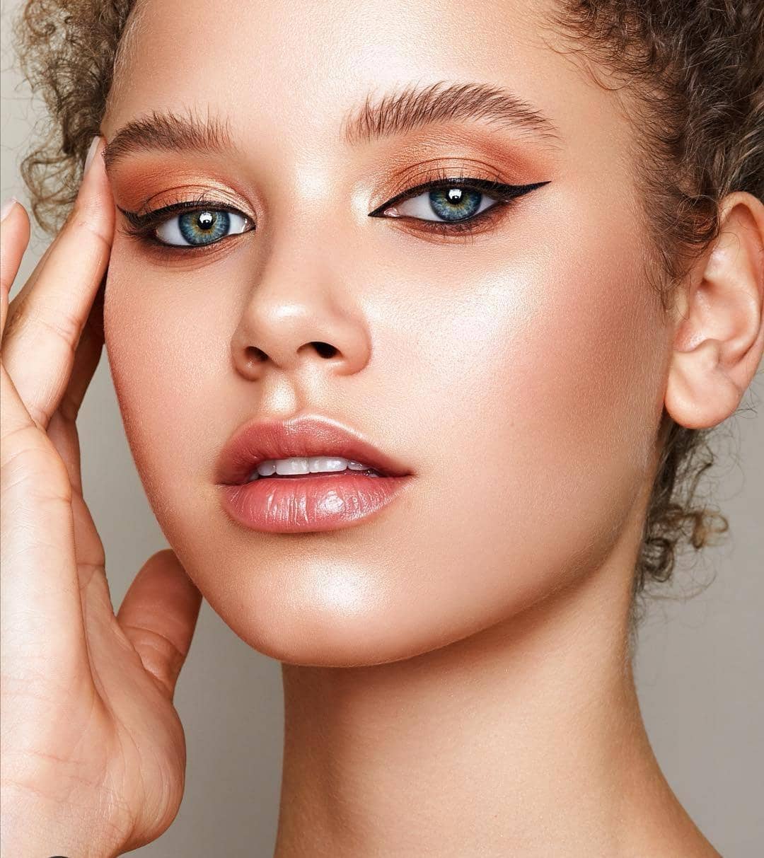 Taynara Joy Silva Wolf