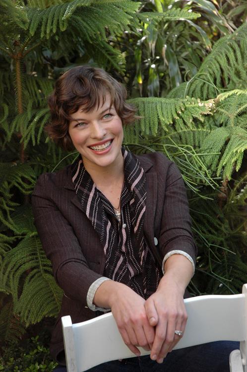 Milla Jovovich - Yoram Kahana Portraits 2006 