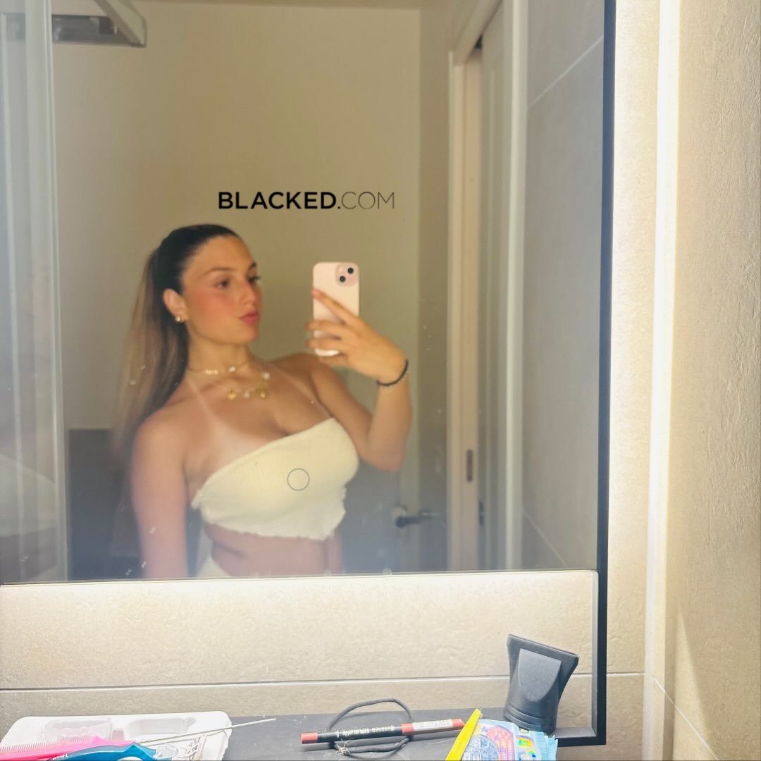 Sofia taking a selfie