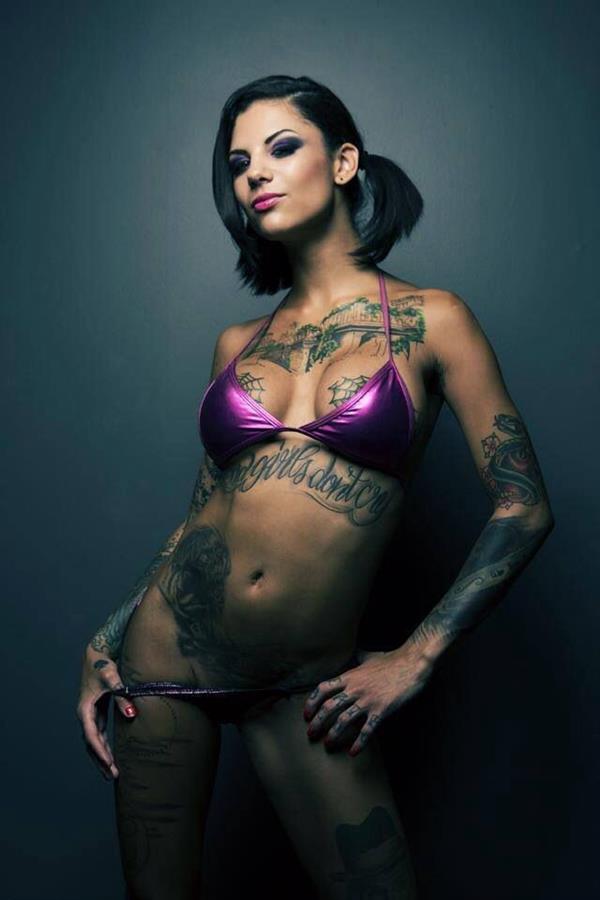 Bonnie Rotten in a bikini