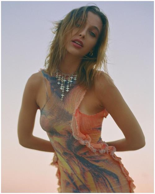 Emma Chamberlain Pictures Emma Chamberlain