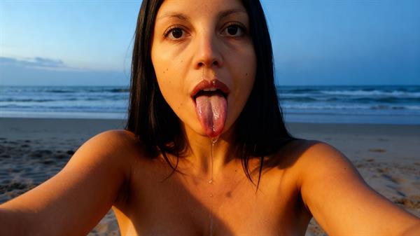 Noemi latin porn star nude