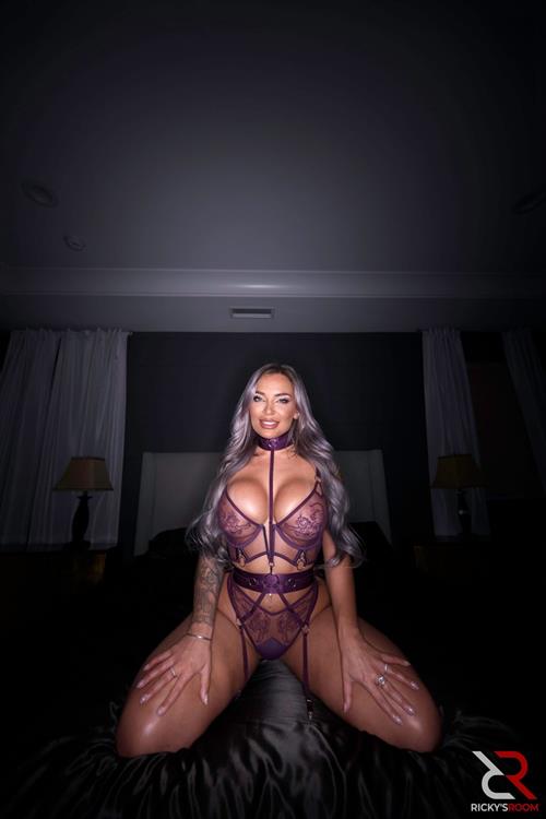 Hayley Davies in lingerie