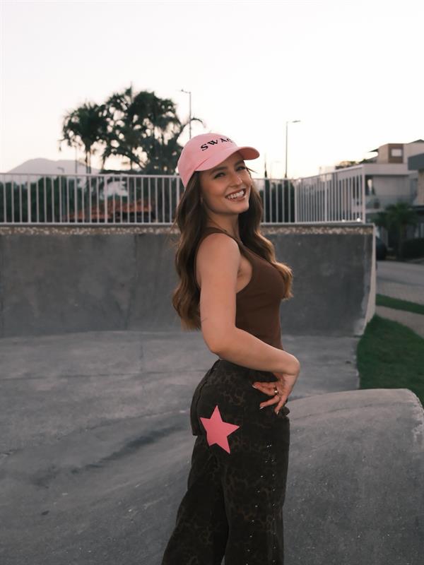 Larissa Manoela